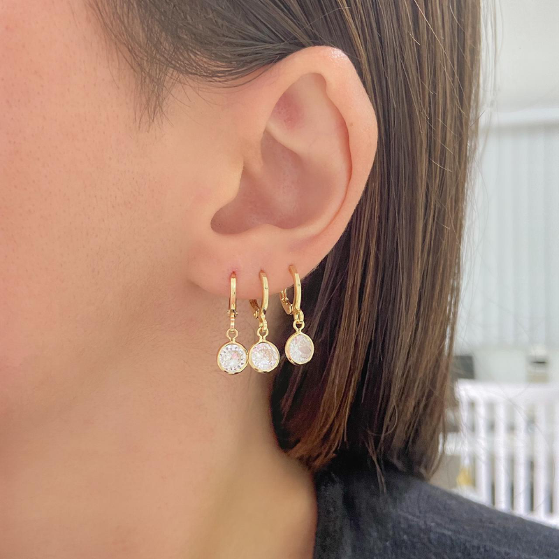 Argola Trio Zircônia Banhada a Ouro 18k.
