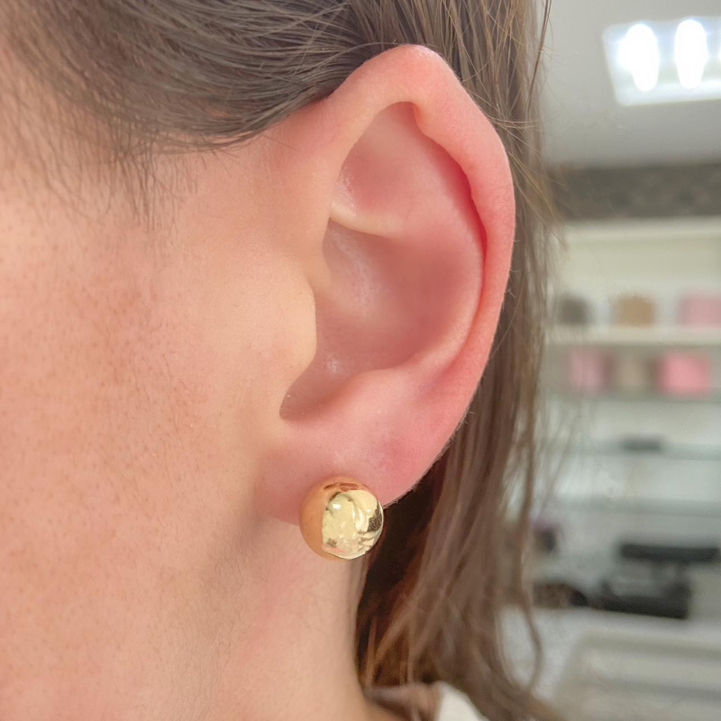 Brinco Bola Lisa 10 Banhada a Ouro 18k.