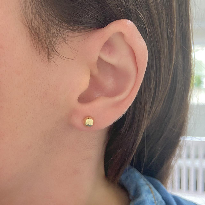 Brinco Bolinha Lisa 05 Banhado a Ouro 18k.