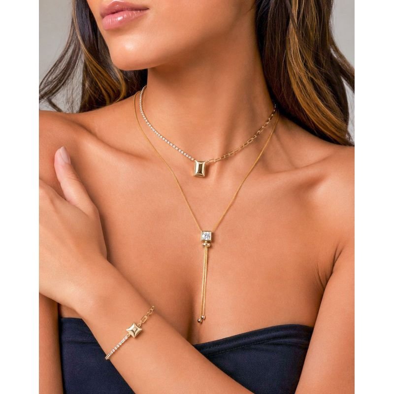 Colar Dourada Zirconia Quadrada Banhada a Ouro 18k